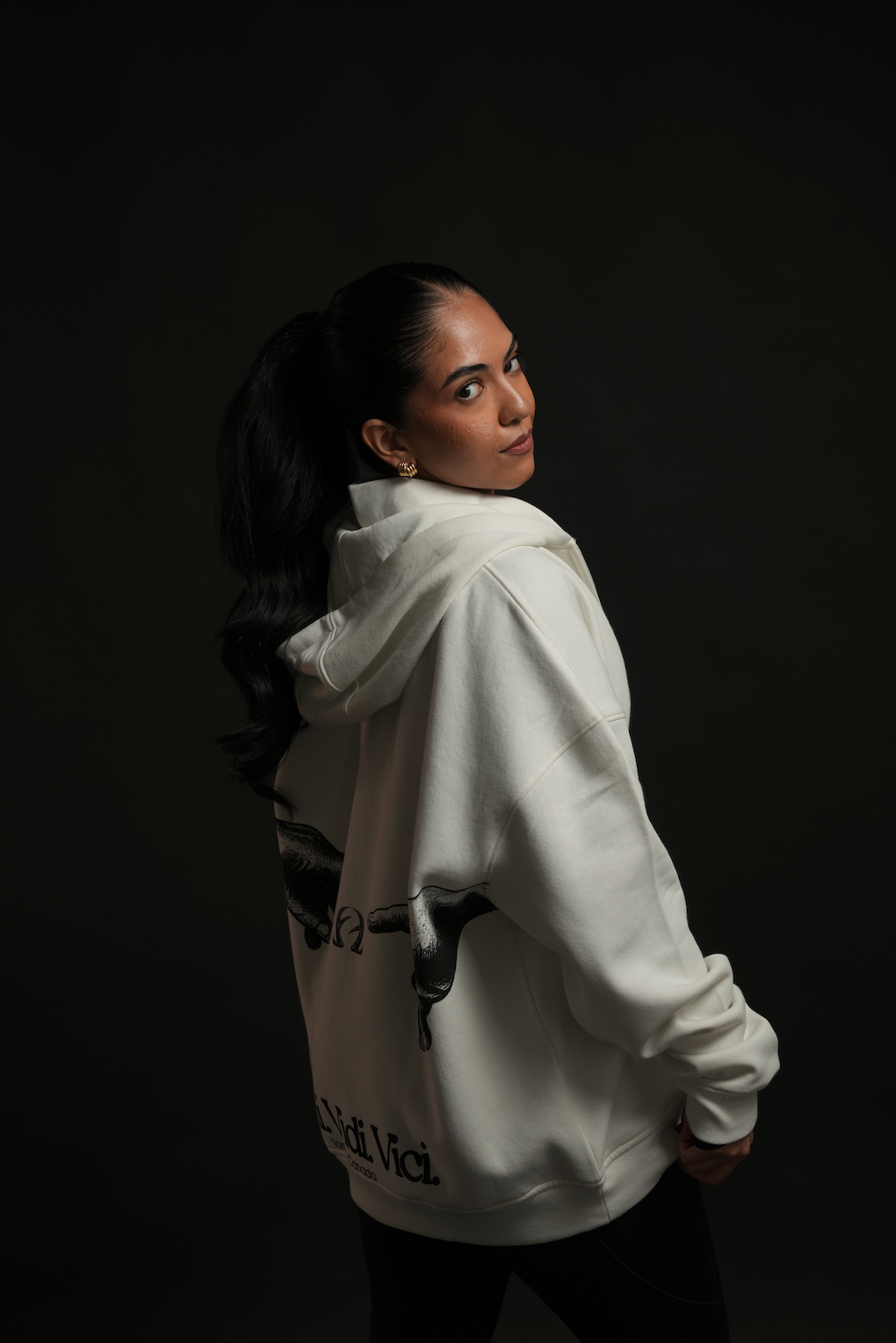 "VVV" ZIP-UP